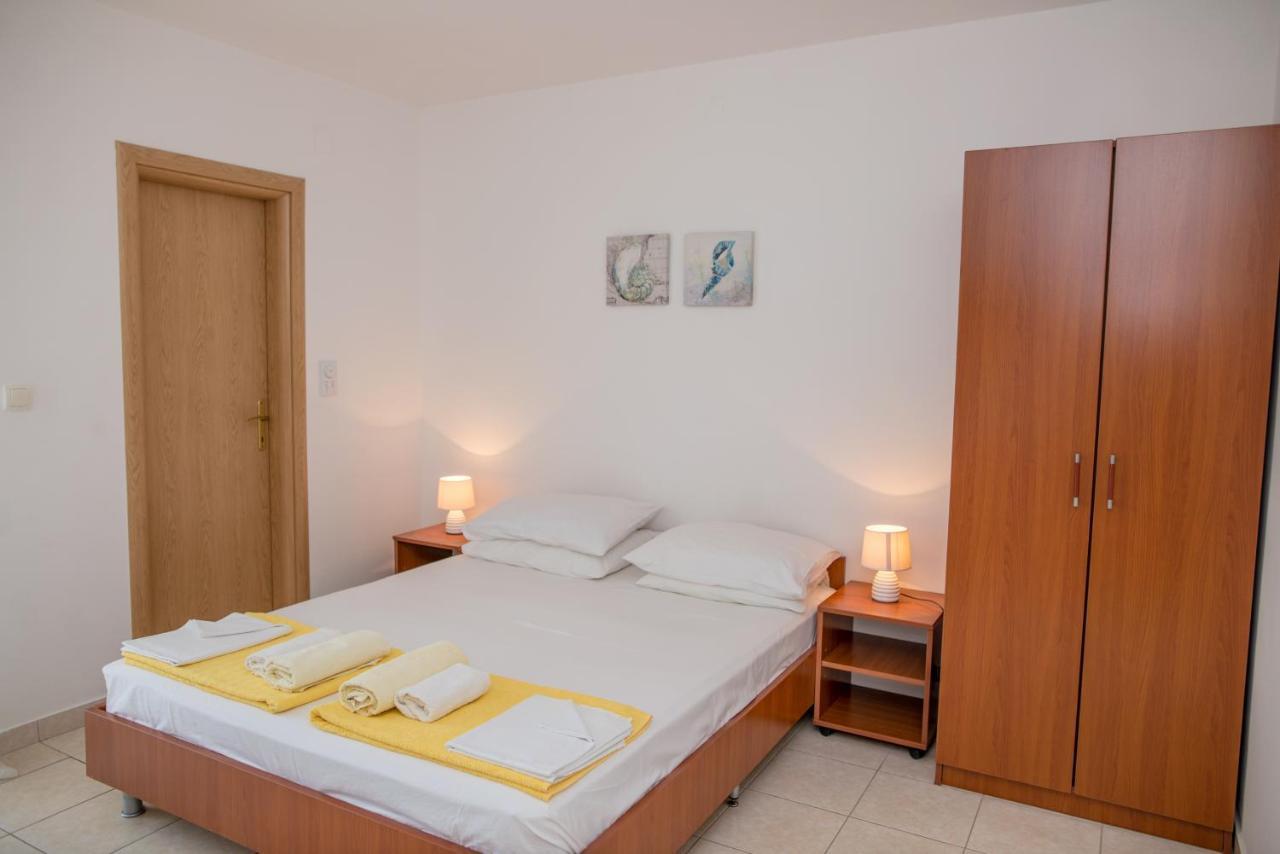 Apartman Zenta Petrovac Eksteriør billede